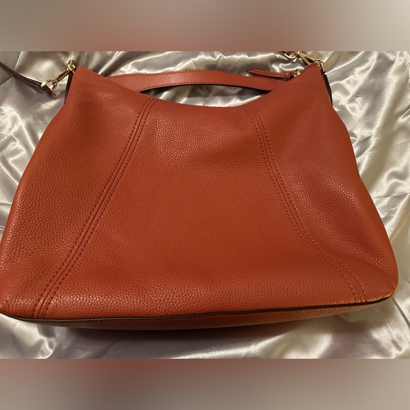 EUC Michael Kors Sienna Large Pebbled Leather Shoulder Bag w Crossbody Strap - Picture 2 of 4